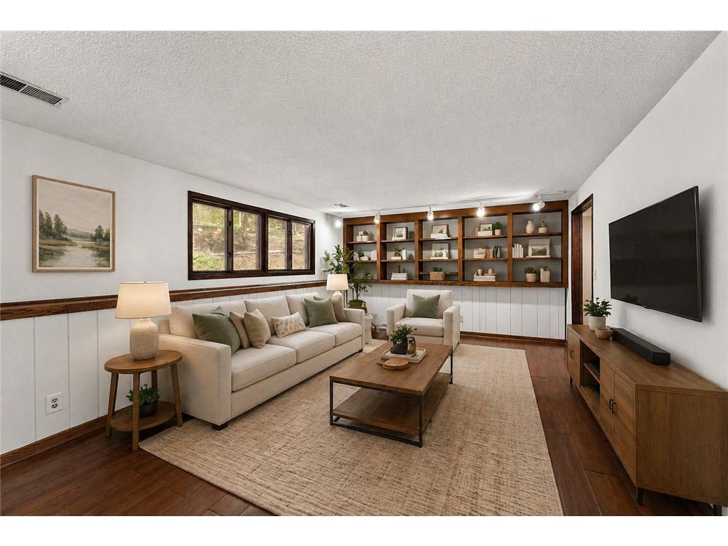 4935 Woodland Road Minnetonka MN 55345 7065352 image31