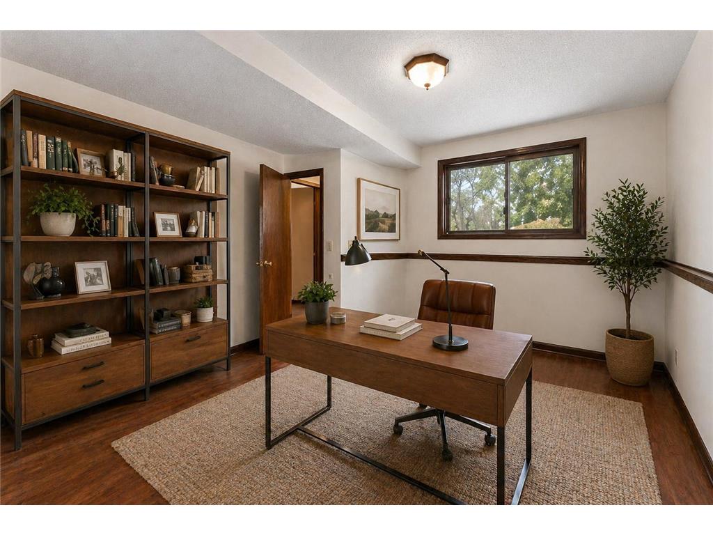 4935 Woodland Road Minnetonka MN 55345 7065352 image32