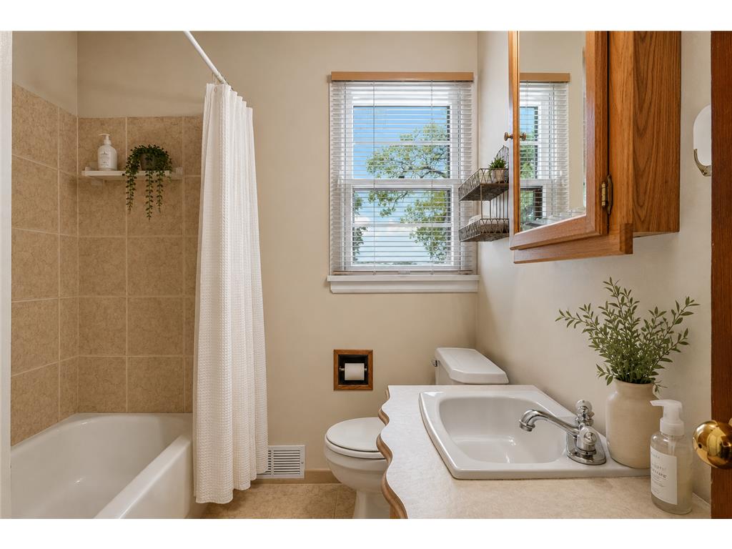 4936 Edgewater Drive Mound MN 55364 - Lake Minnetonka 7030948 image14