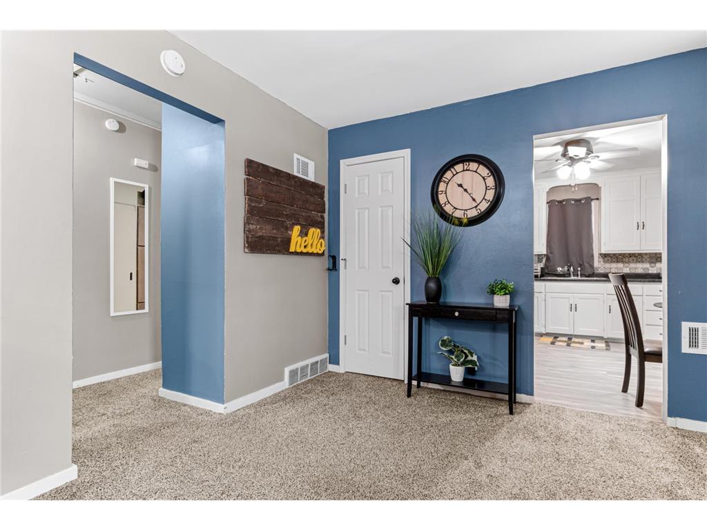 4936 Fremont Avenue N Minneapolis MN 55430 7001114 image10