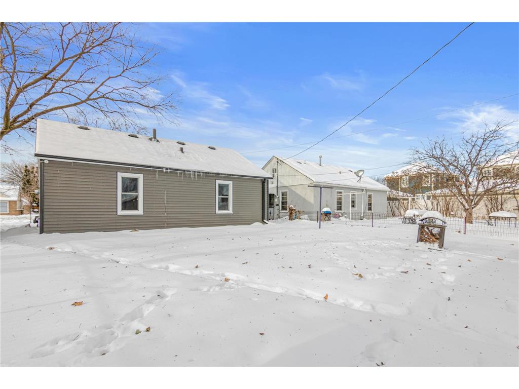 4936 Fremont Avenue N Minneapolis MN 55430 7001114 image2