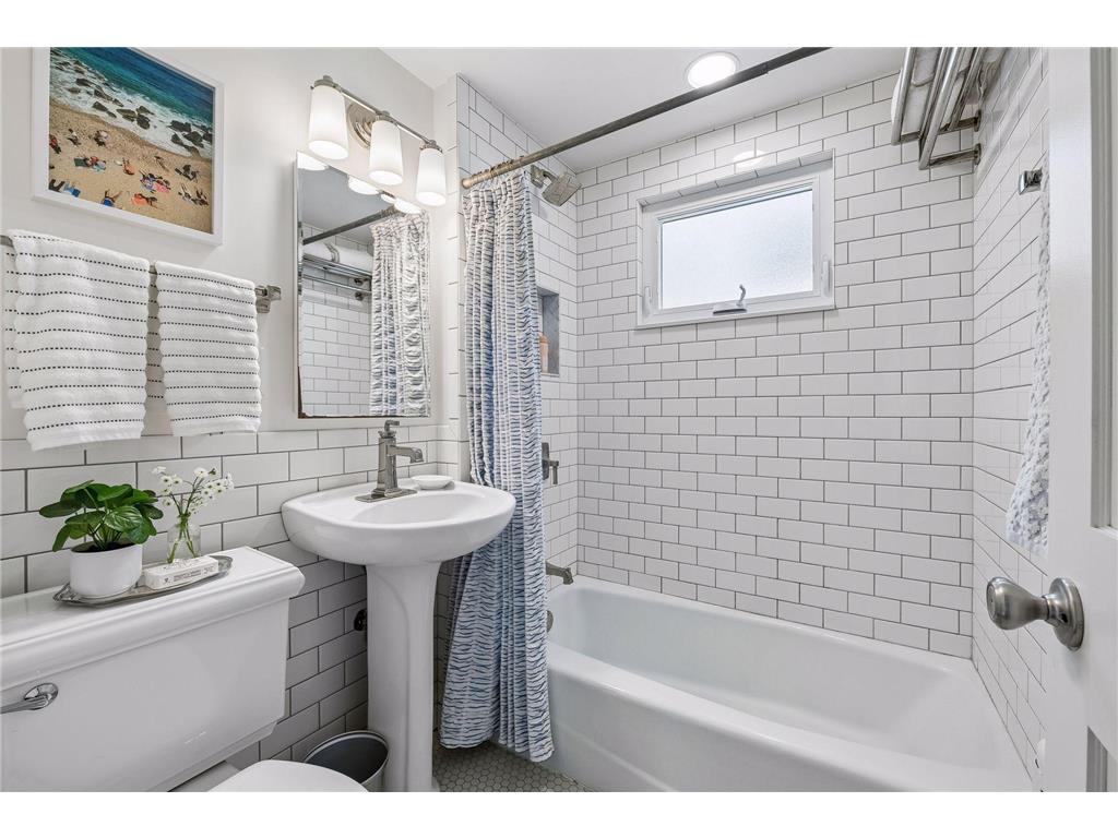 4936 Xerxes Avenue S Minneapolis MN 55410 7072034 image28