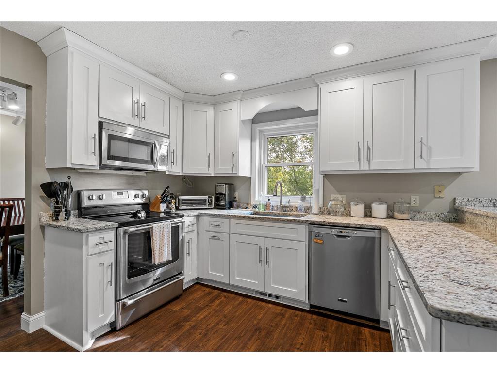 4939 Credit River Drive Savage MN 55378 6425828 image1