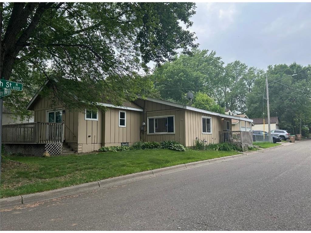 494 Gentry Avenue N Oakdale MN 55128 - Tanners 6728684 image1