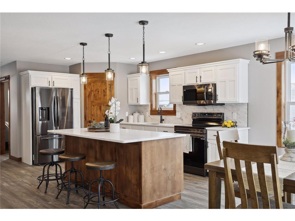 494 Westwood Drive River Falls WI 54022 6368384 image1
