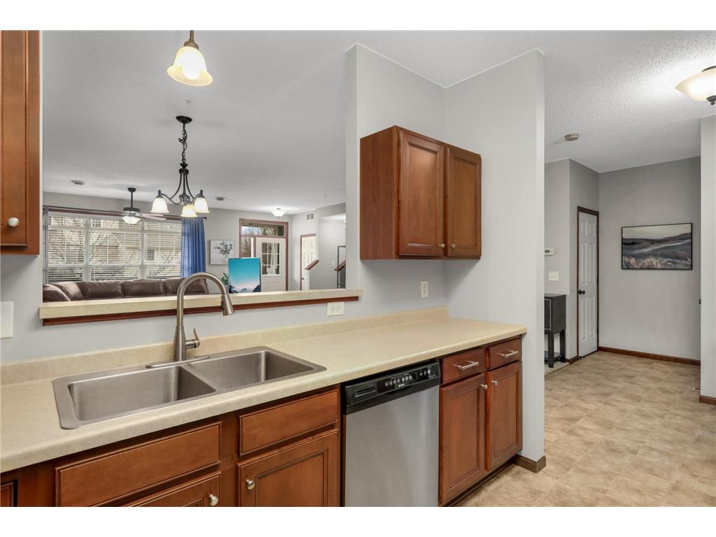 4940 Underwood Lane N #4940G Plymouth MN 55442 7027777 image14