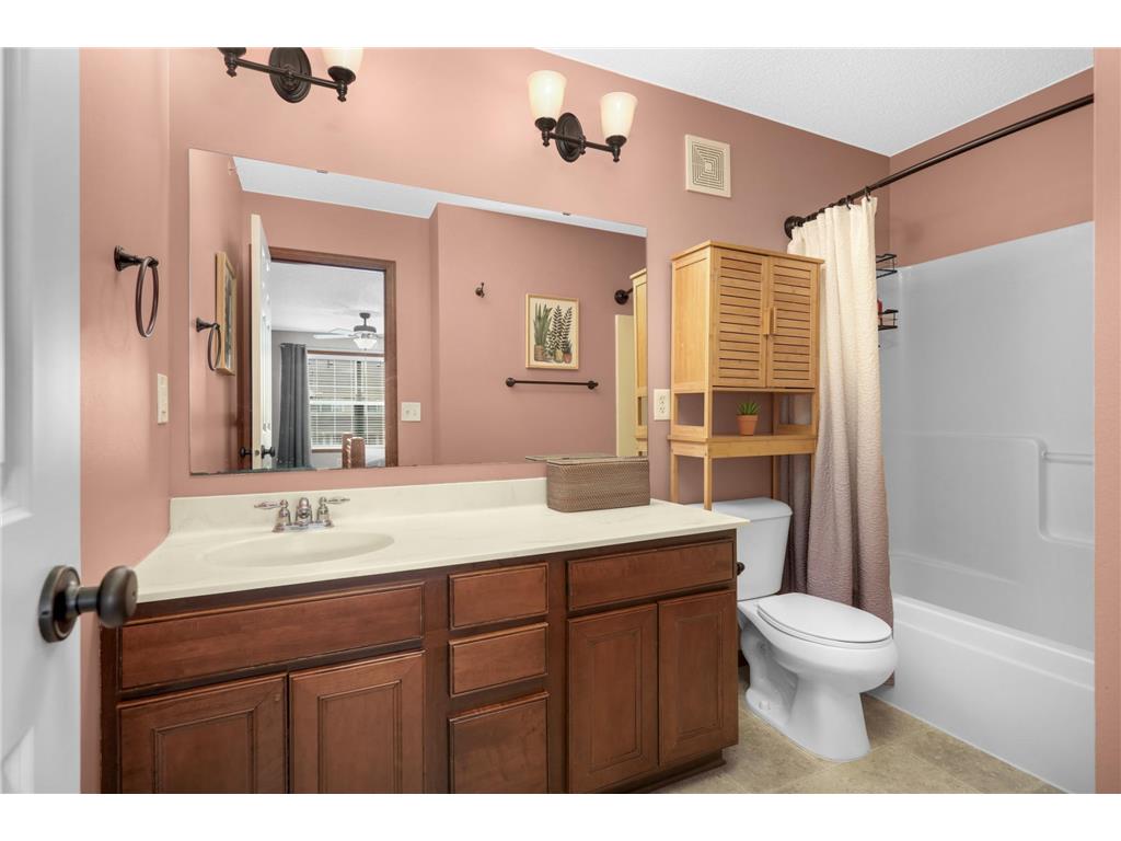 4940 Underwood Lane N #4940G Plymouth MN 55442 7027777 image19