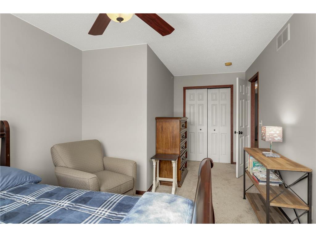 4940 Underwood Lane N #4940G Plymouth MN 55442 7027777 image22