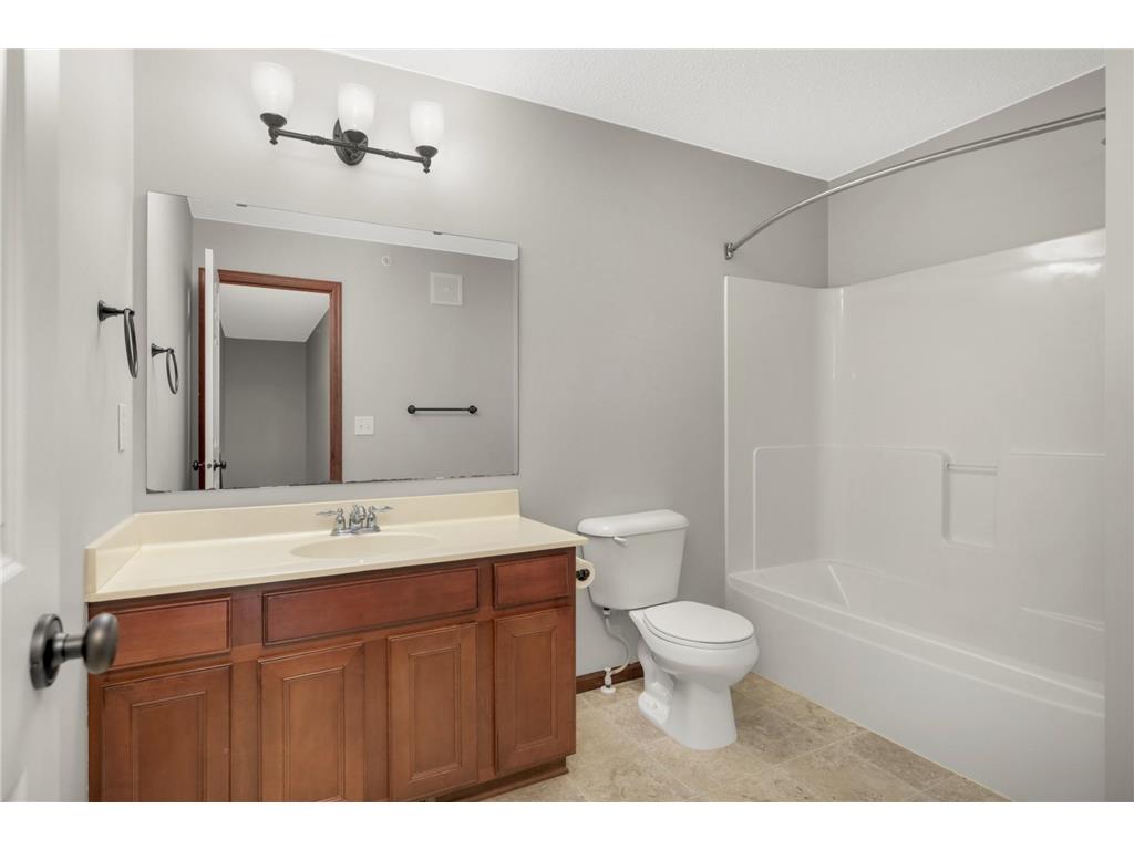 4940 Underwood Lane N #4940G Plymouth MN 55442 7027777 image24