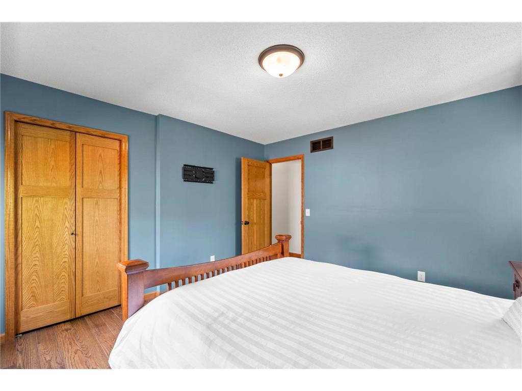 4942 W 143rd Street Savage MN 55378 7082065 image16