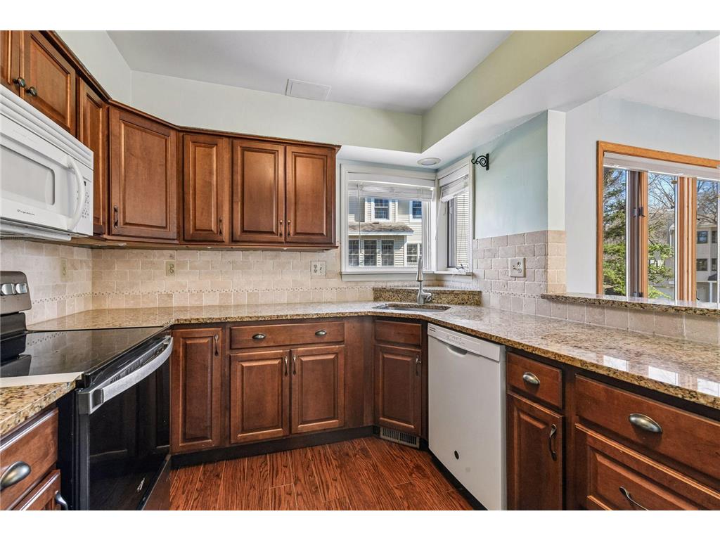 4943 Bayswater Road Minnetonka MN 55345 7050169 image16