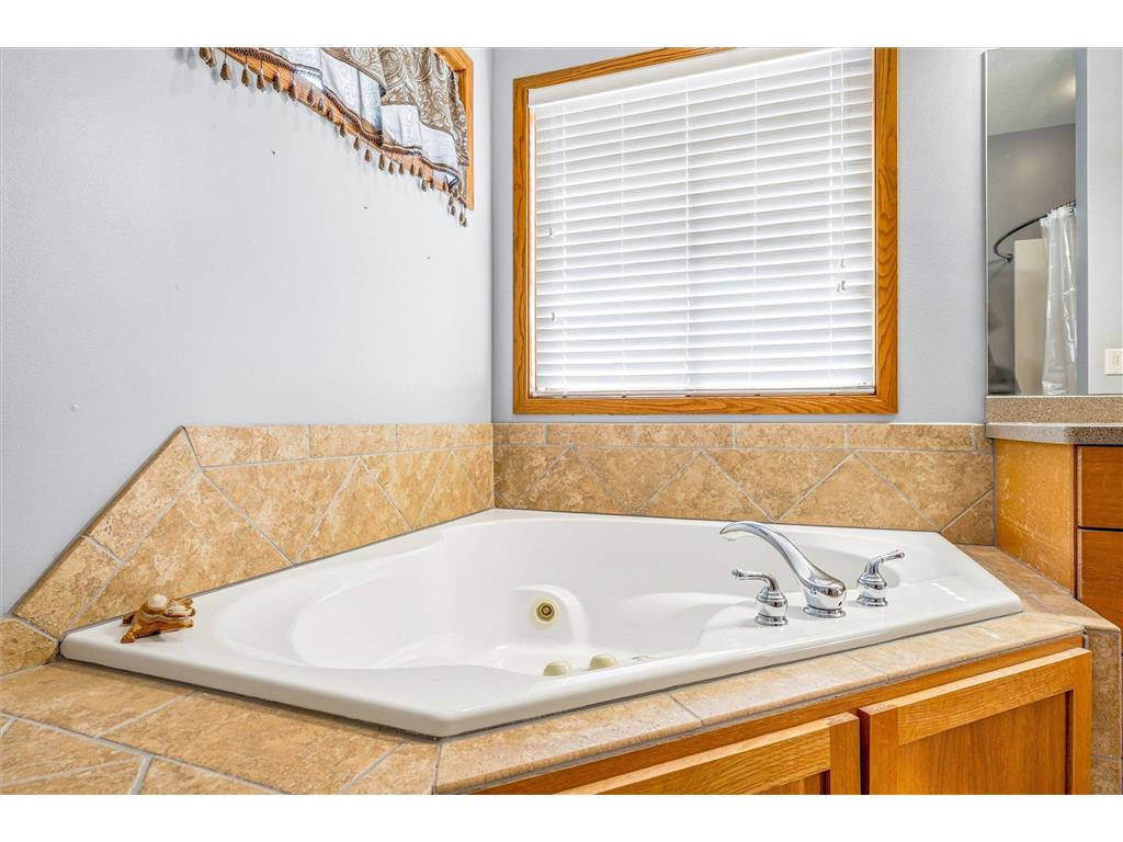 4945 382nd Drive North Branch MN 55056 7015459 image24