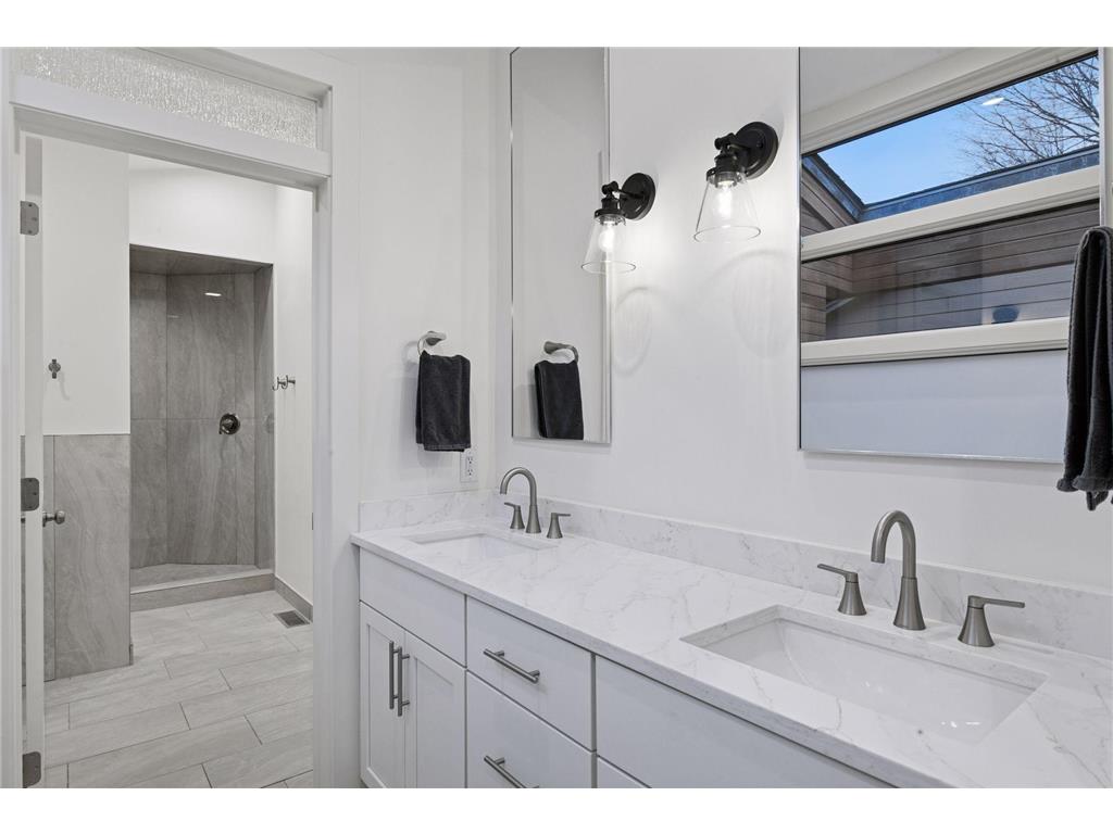 4945 Glen Elyn Road Mound MN 55364 - Lake Minnetonka 6812265 image52