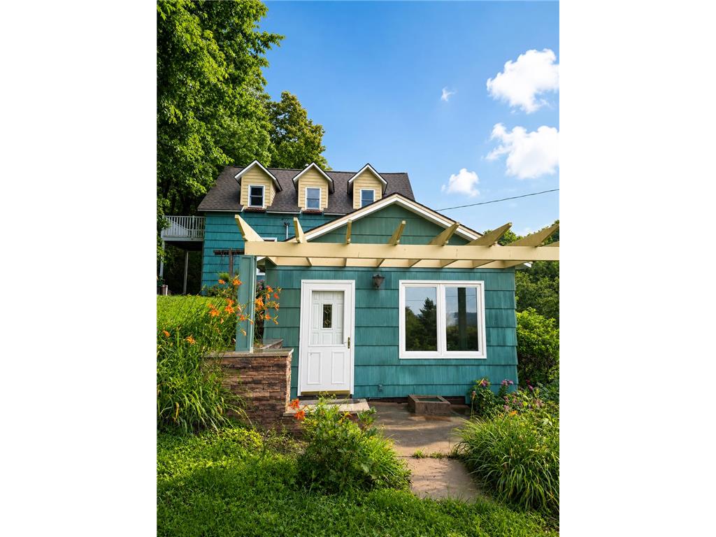 495 North Street Fountain City WI 54629 7104196 image1