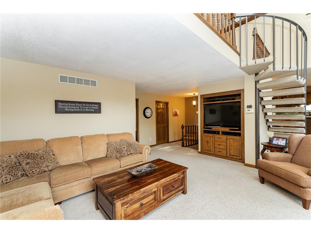 495 Oakview Drive Claremont MN 55924 6800366 image12