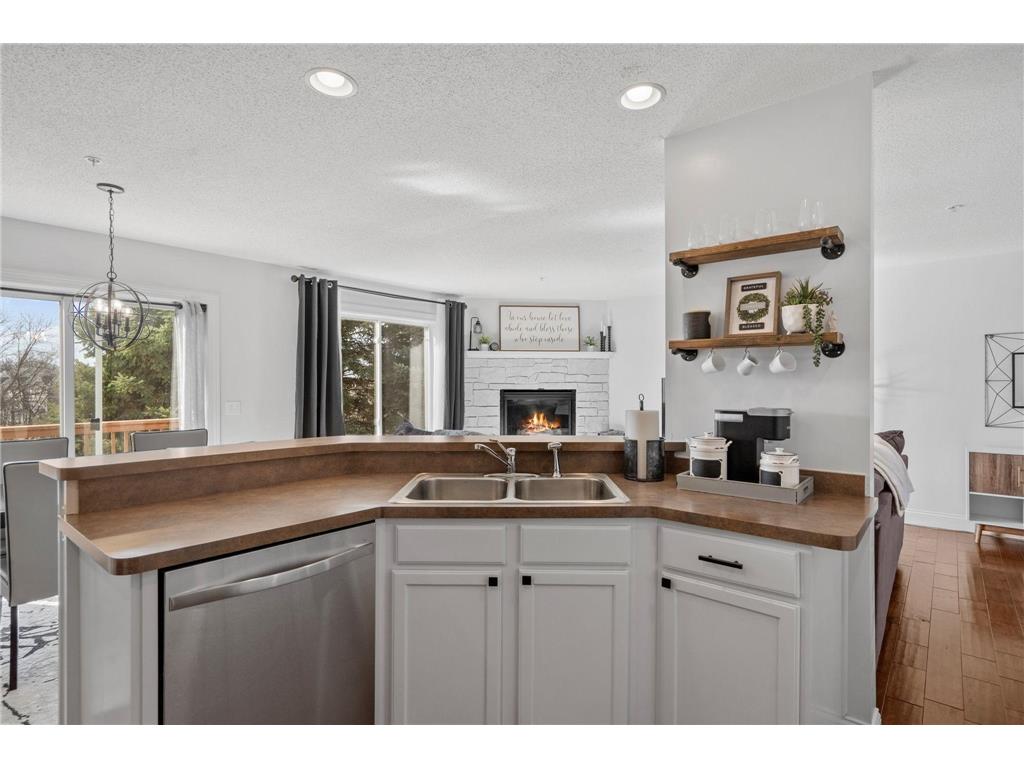 495 Pleasant Court Chaska MN 55318 7026000 image5