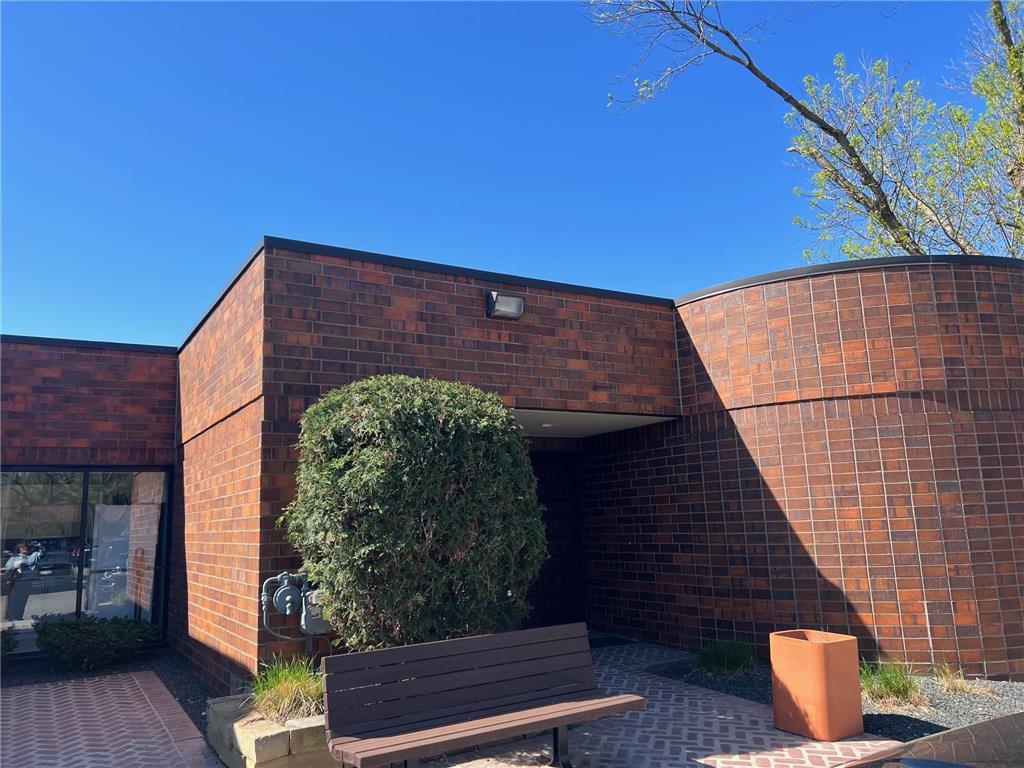 4950 Lincoln Drive Edina MN 55436 6730009 image1