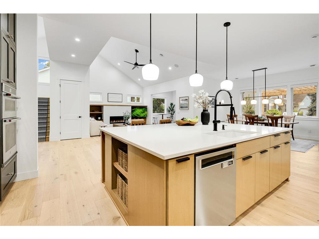 4951 Parkside Circle Eagan MN 55123 6794325 image42