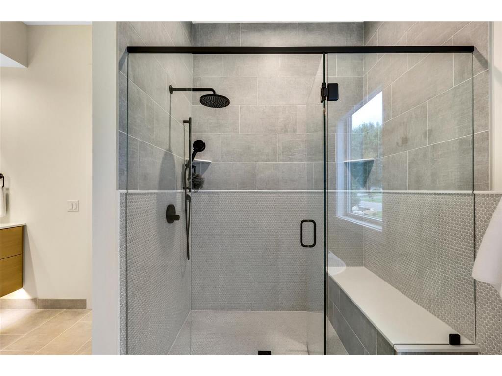 4951 Parkside Circle Eagan MN 55123 6794325 image53