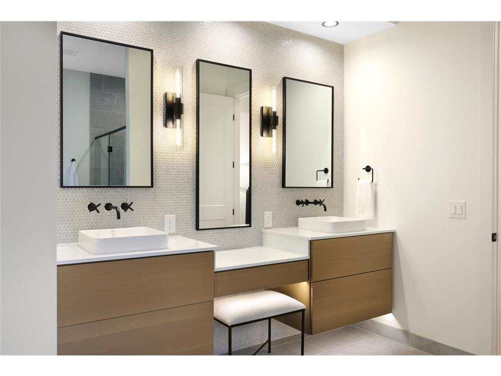 4951 Parkside Circle Eagan MN 55123 6794325 image55