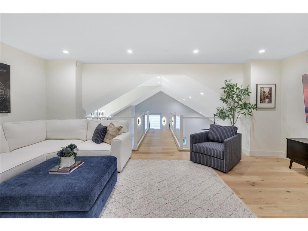 4951 Parkside Circle Eagan MN 55123 6794325 image61