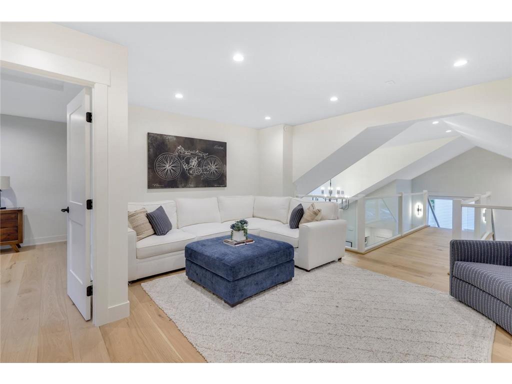 4951 Parkside Circle Eagan MN 55123 6794325 image63