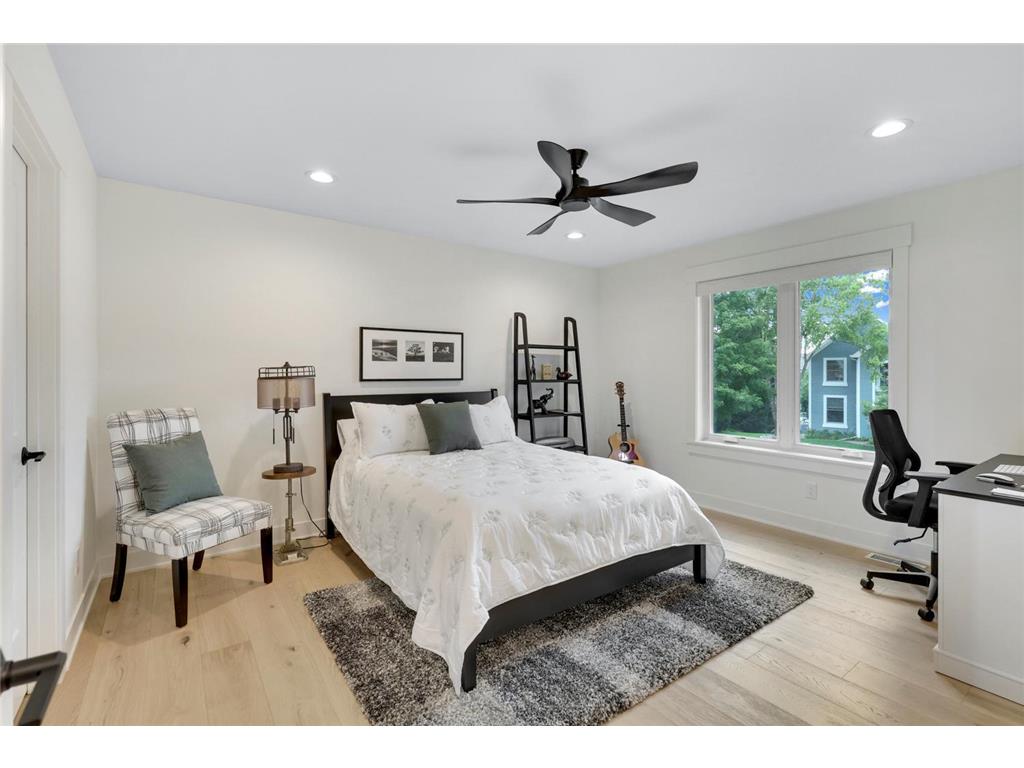 4951 Parkside Circle Eagan MN 55123 6794325 image65