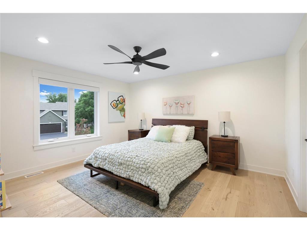 4951 Parkside Circle Eagan MN 55123 6794325 image68