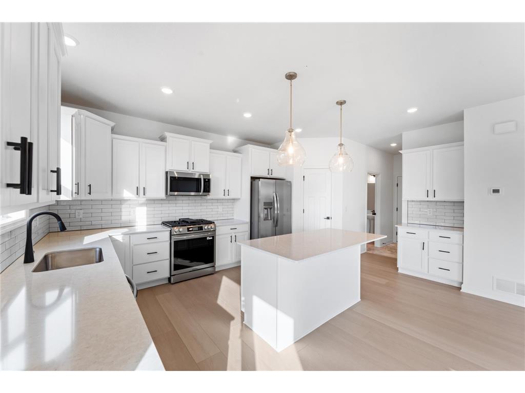 4952 Jansen Avenue NE Saint Michael MN 55376 6810729 image2