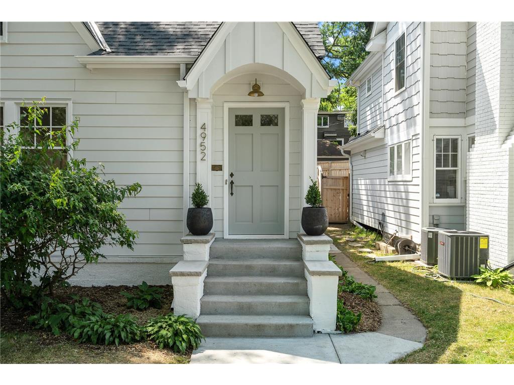 4952 Logan Avenue S Minneapolis MN 55419 6389846 image1