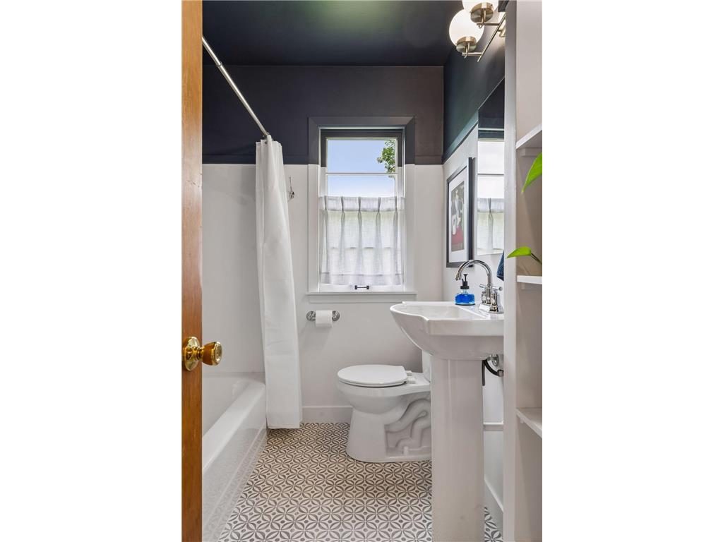 4954 Logan Avenue N Minneapolis MN 55430 7098214 image14