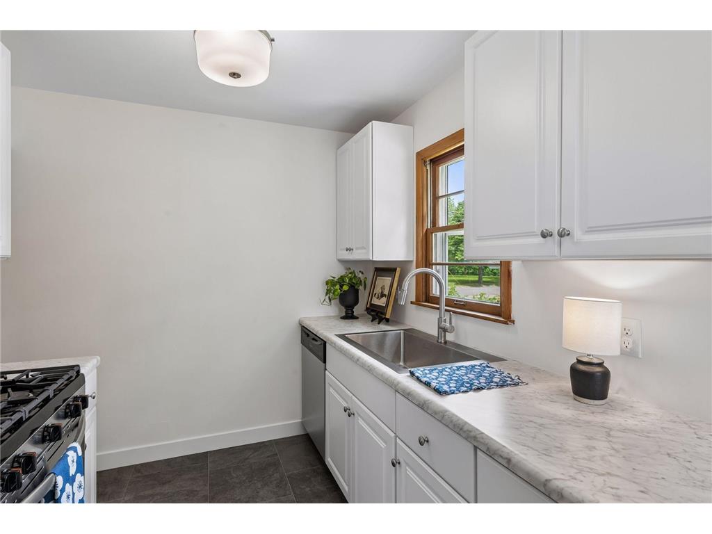 4954 Logan Avenue N Minneapolis MN 55430 7098214 image8