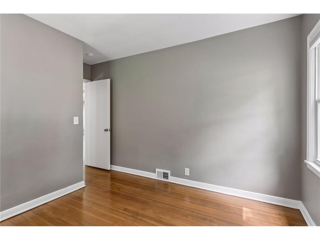 4957 Florida Avenue N Crystal MN 55428 7079647 image17