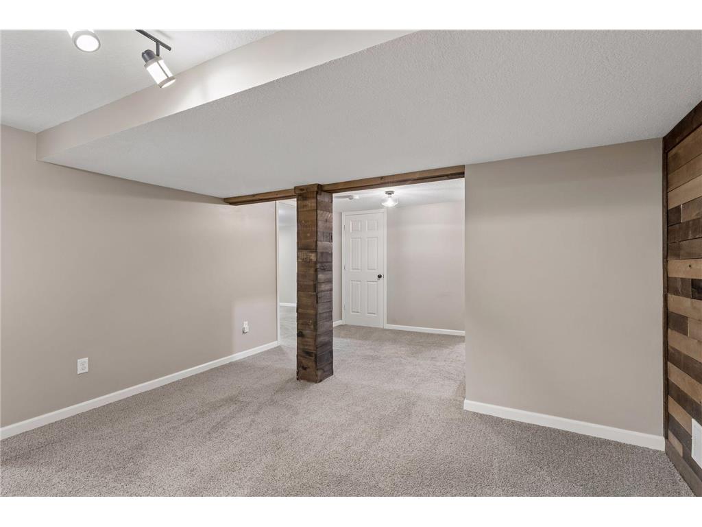 4957 Florida Avenue N Crystal MN 55428 7079647 image27