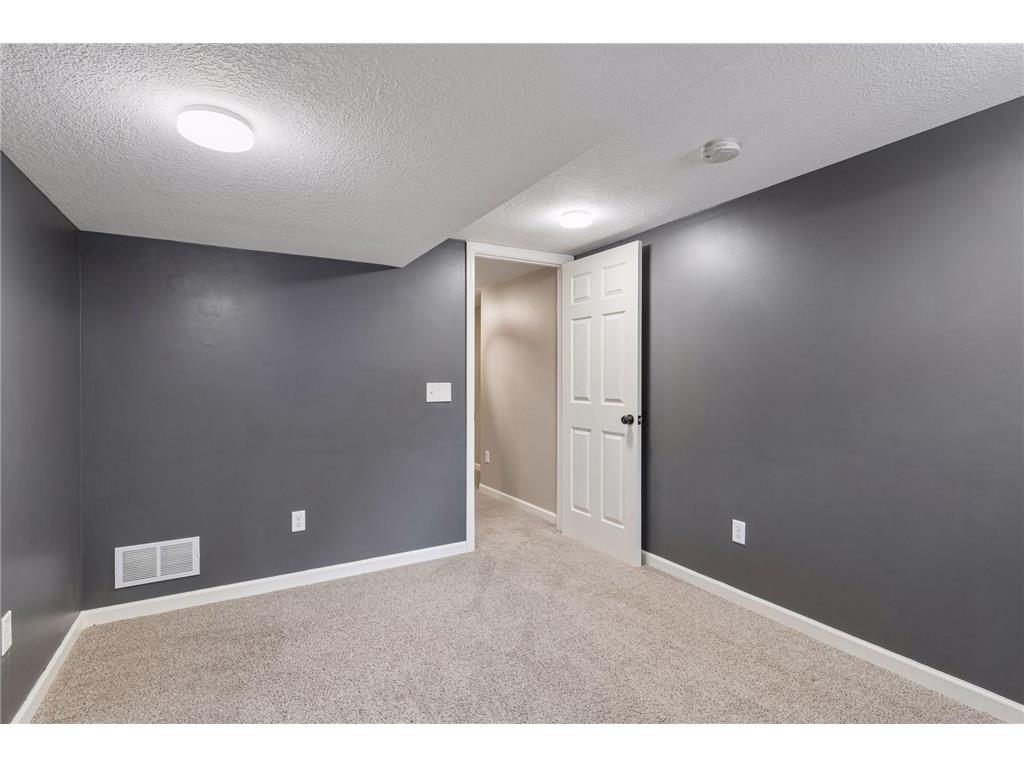4957 Florida Avenue N Crystal MN 55428 7079647 image29