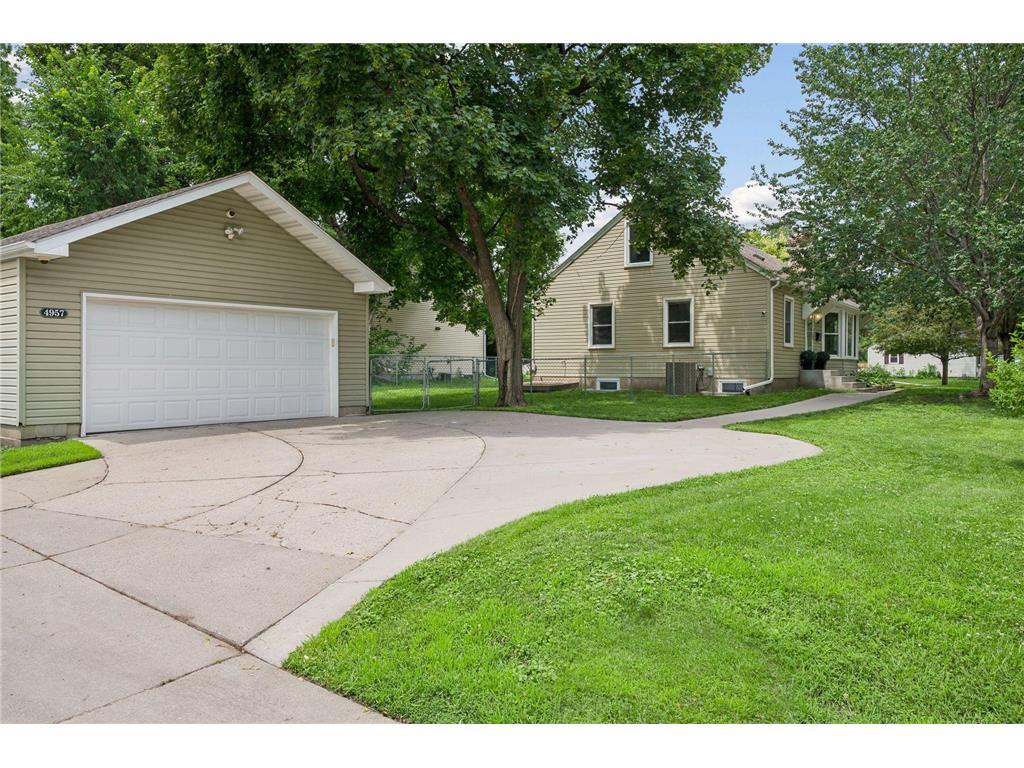 4957 Florida Avenue N Crystal MN 55428 7079647 image3