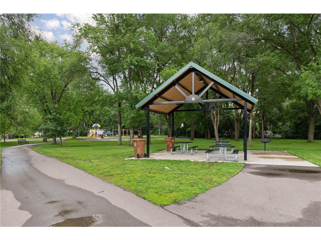 4957 Florida Avenue N Crystal MN 55428 7079647 image47