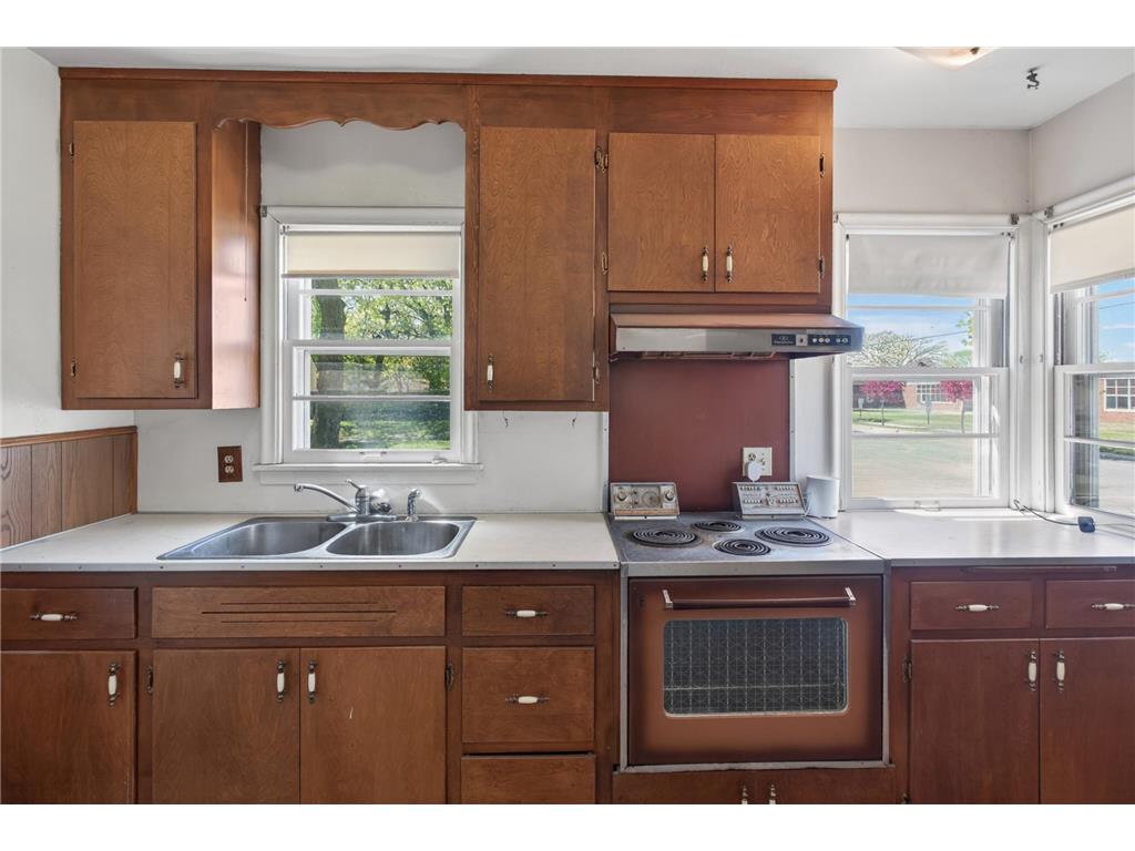 4958 Newton Avenue N Minneapolis MN 55430 7072557 image4