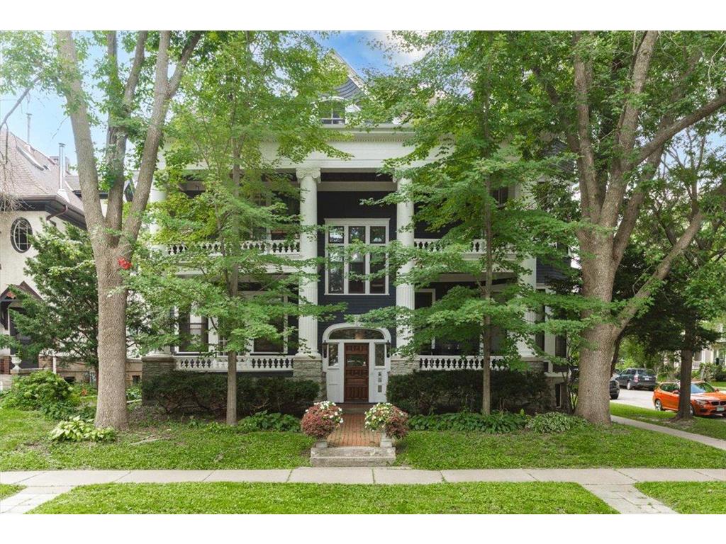 496 Holly Avenue #1 Saint Paul MN 55102 6781321 image1