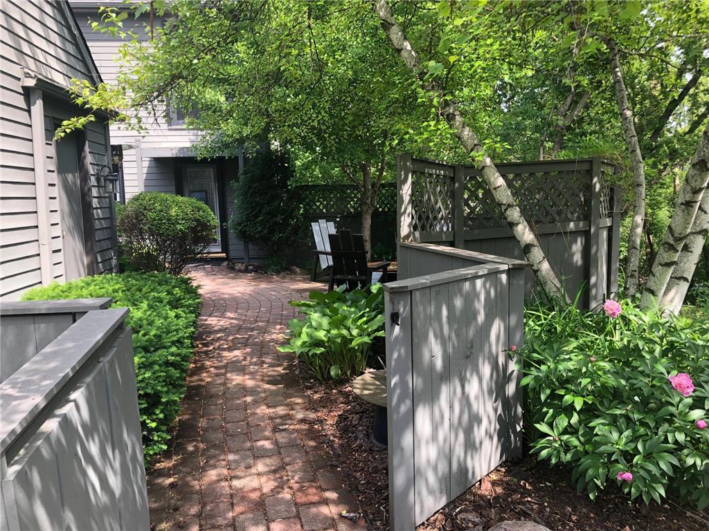 4967 Kensington Gate Shorewood MN 55331 6392007 image1