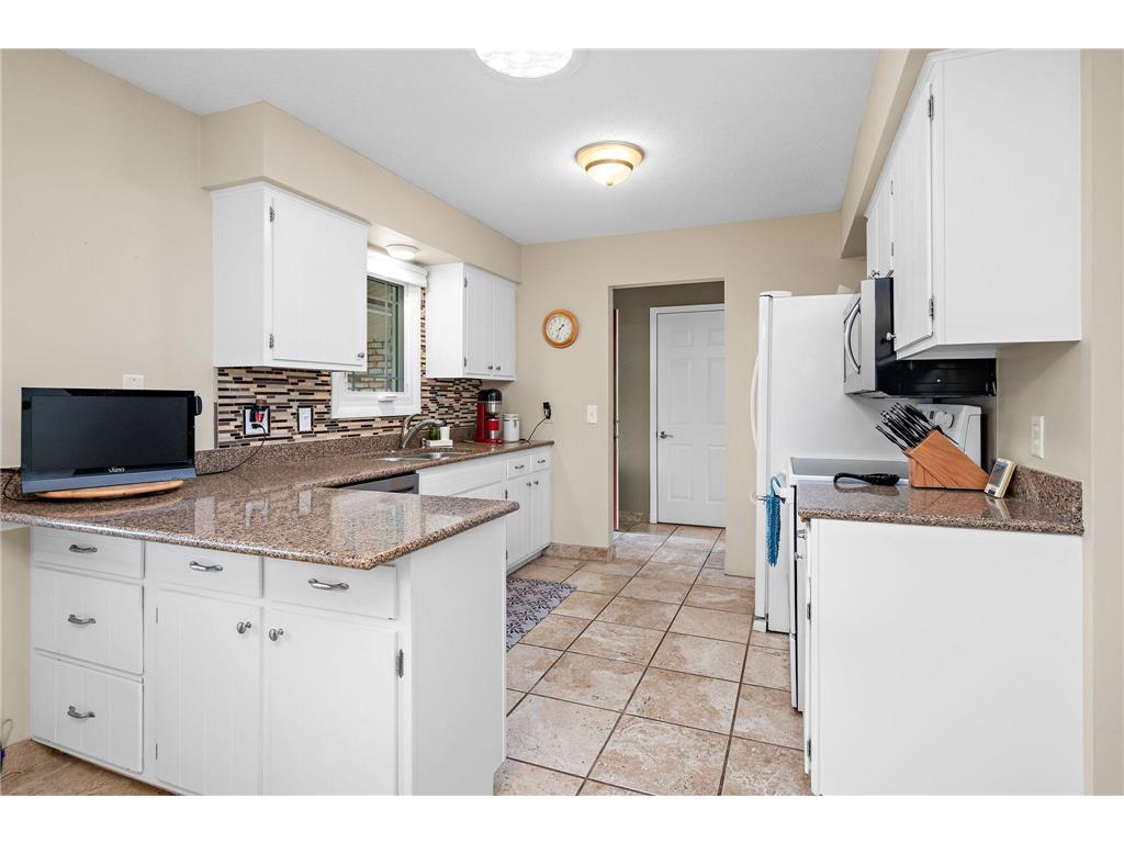 4969 Zealand Avenue N New Hope MN 55428 7069130 image6