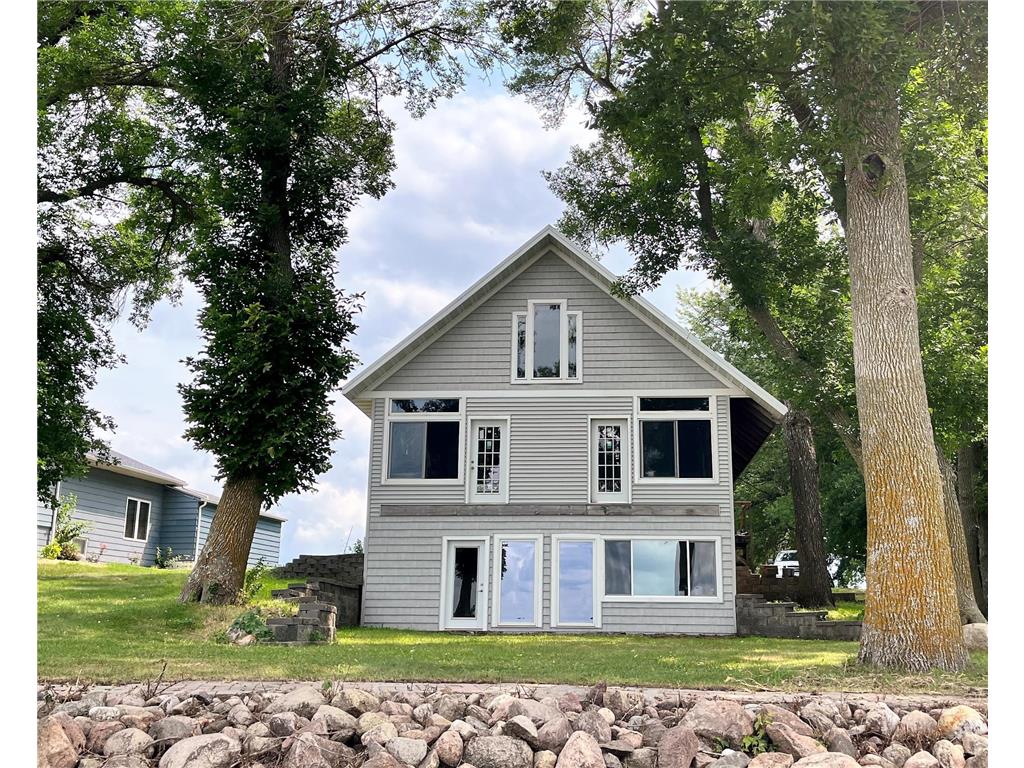 4970 109th Street Dolliver IA 50531 - Tuttle Lake 6411911 image1