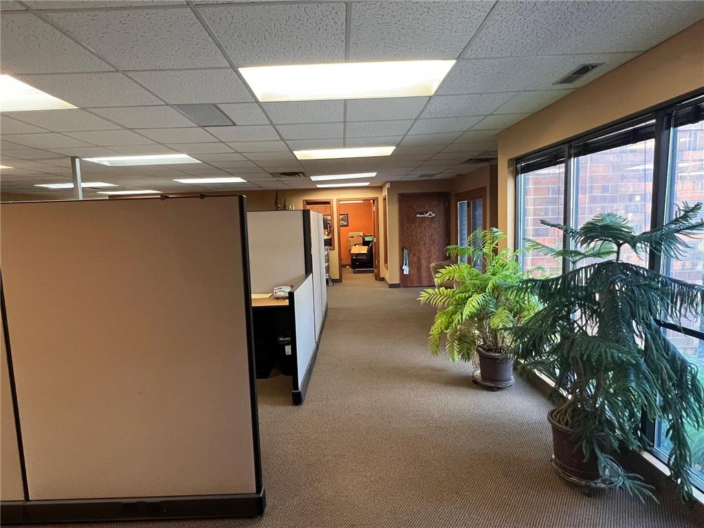 49764978 and 4980 Lincoln Drive Edina MN 55436 7101314 image4