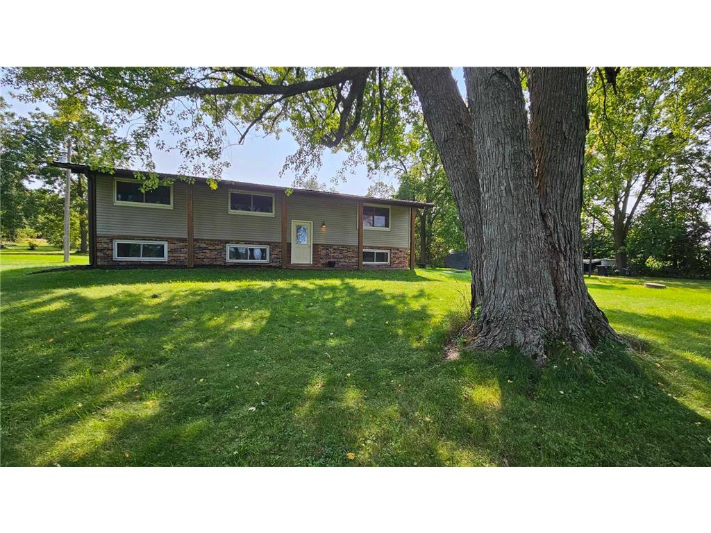 498 70th Avenue Clayton WI 54004 6597634 image1