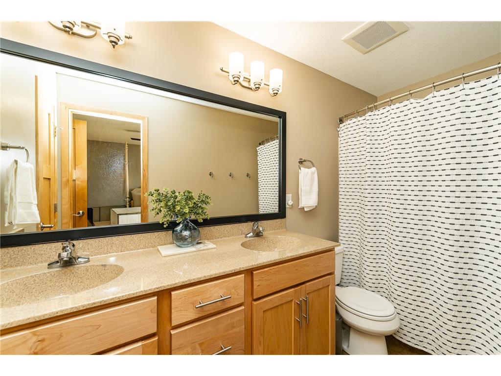 4980 55th Avenue NW Rochester MN 55901 7059324 image16