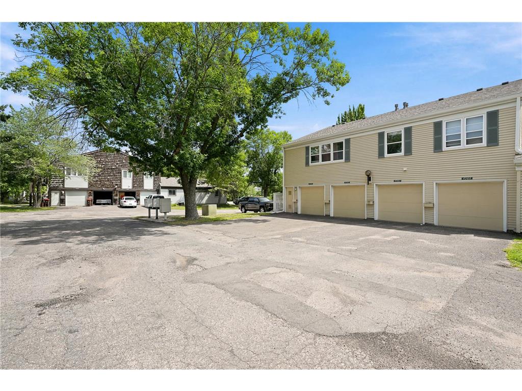 4980 Grenwich Trail N Oakdale MN 55128 7114129 image21