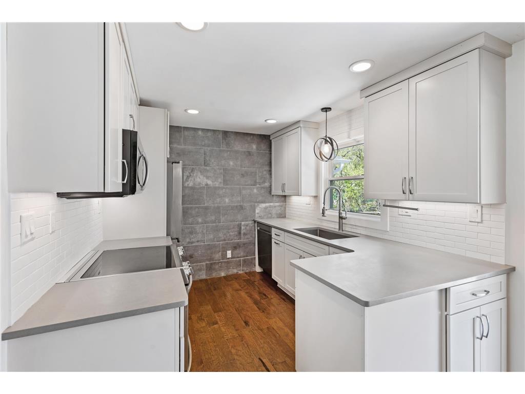 4984 Three Points Boulevard Mound MN 55364 7051019 image3