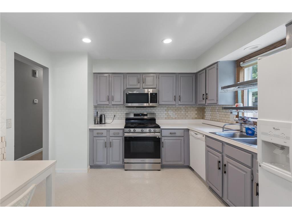 4990 148th Path W Apple Valley MN 55124 7085091 image13