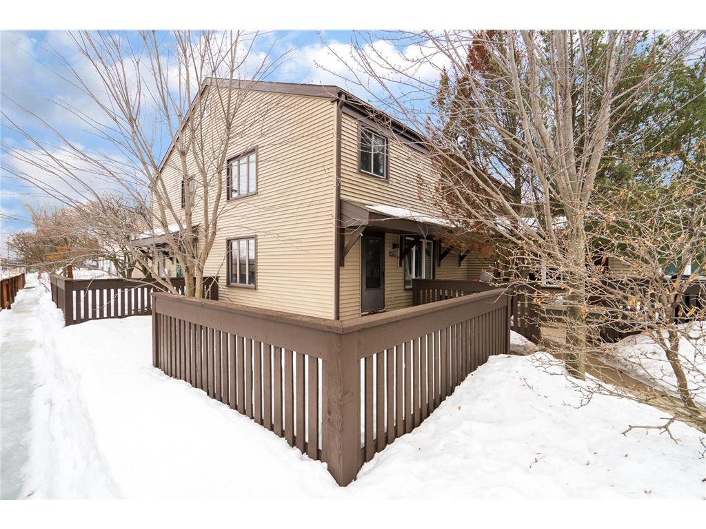 4990 Grenwich Trail N Oakdale MN 55128 6345580 image1