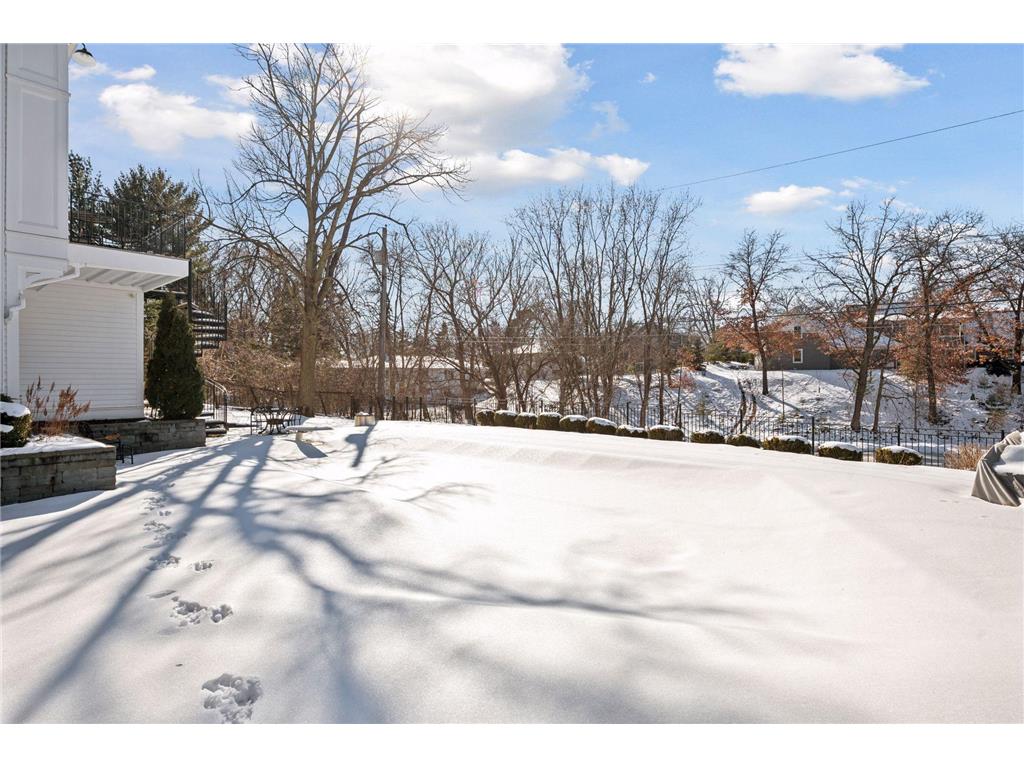 5 Cooper Avenue Edina MN 55436 7029086 image42